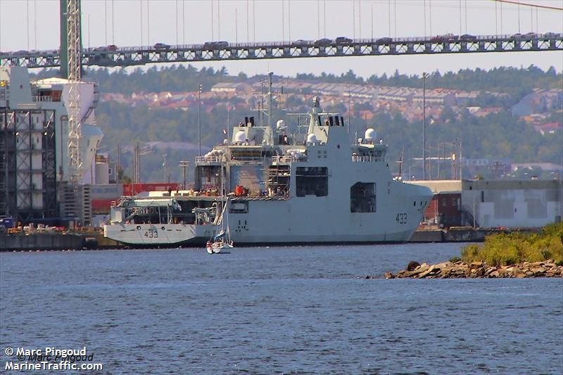 william hall (Patrol Vessel) - IMO 4702539, MMSI 316014560, Call Sign CKA2794 under the flag of Canada