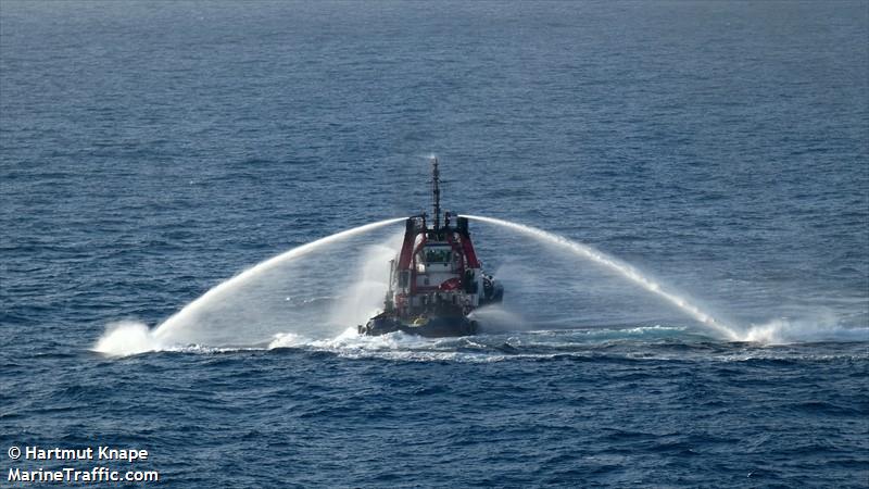 vb muleton (Tug) - IMO 9204441, MMSI 376691000, Call Sign J8B6456 under the flag of St Vincent & Grenadines