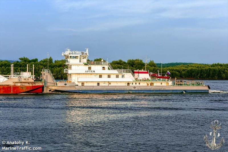 irtysh (Tug) - IMO , MMSI 273387530 under the flag of Russia