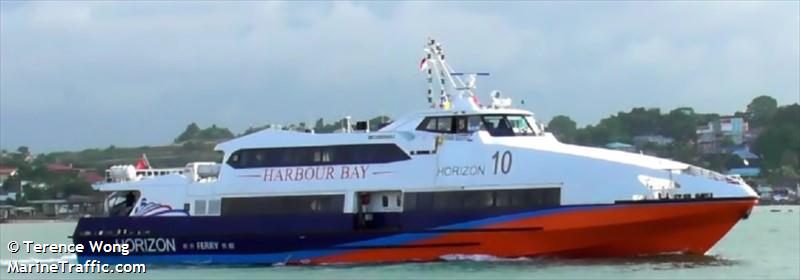 horizon 10 (Passenger Ship) - IMO 9900693, MMSI 563180900, Call Sign 9V6692 under the flag of Singapore