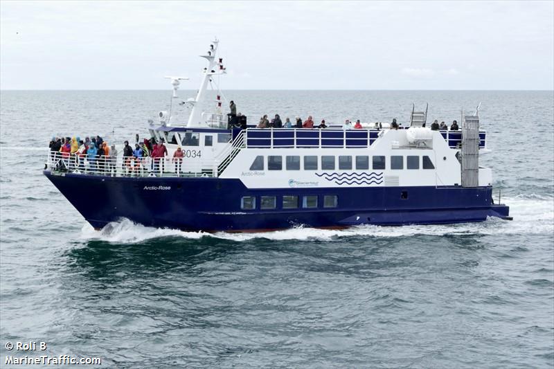 arctic rose (Passenger Ship) - IMO 8110916, MMSI 251585240, Call Sign TFGY under the flag of Iceland