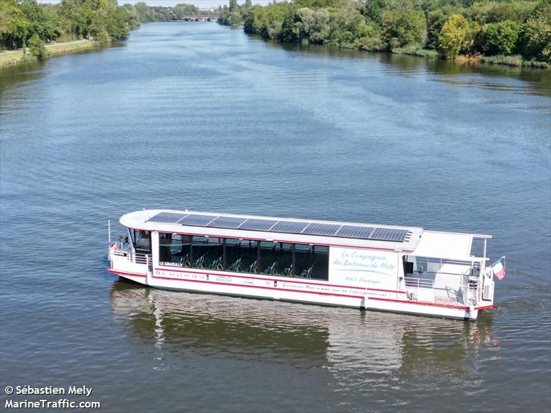 le graoully (Passenger ship) - IMO , MMSI 226016270, Call Sign FM7948 under the flag of France