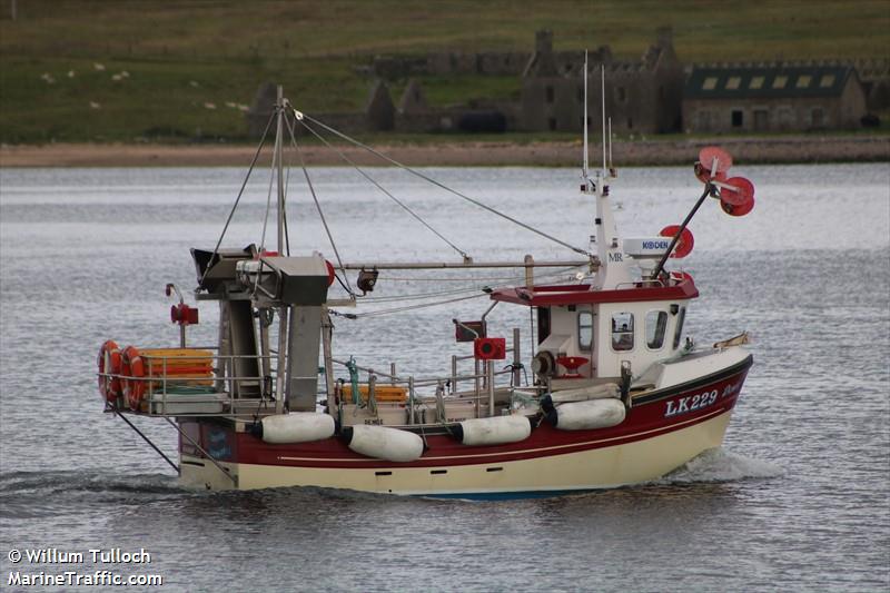 denise lk229 (Fishing vessel) - IMO , MMSI 235105729, Call Sign 2HQE3 under the flag of United Kingdom (UK)