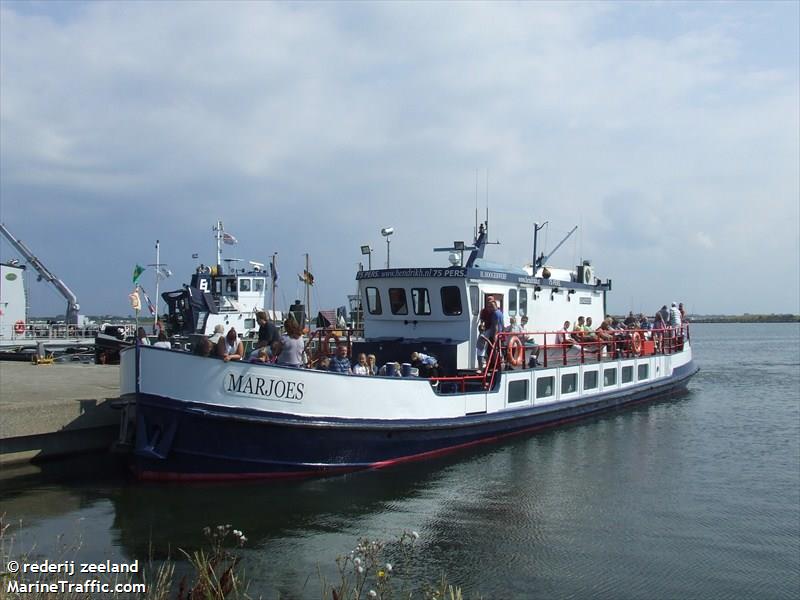 marjoes (Passenger ship) - IMO , MMSI 244730332, Call Sign PF9322 under the flag of Netherlands