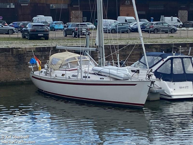 attina (Pleasure craft) - IMO , MMSI 218016670, Call Sign DA8818 under the flag of Germany