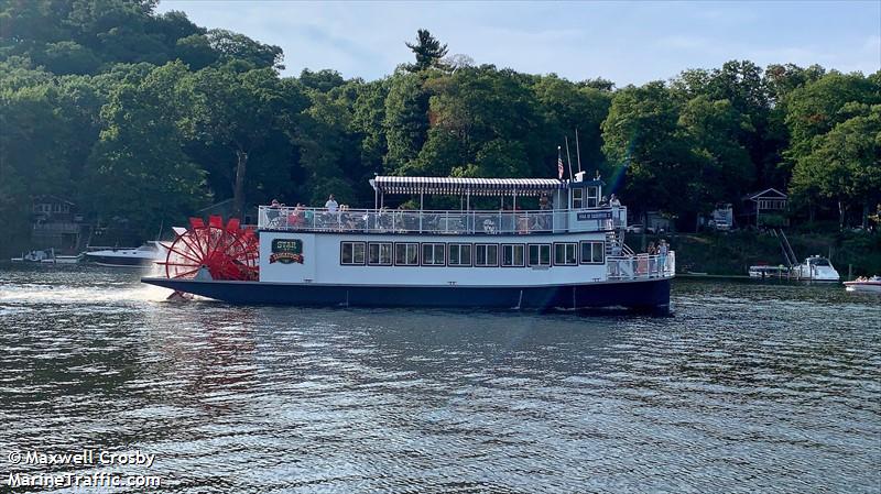 star of saugatuck (Passenger ship) - IMO , MMSI 368081650, Call Sign WDK7151 under the flag of United States (USA)