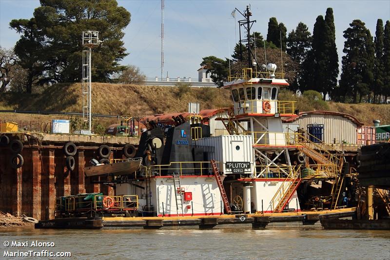 pluton (Cargo ship) - IMO , MMSI 701006592, Call Sign LW3119 under the flag of Argentina