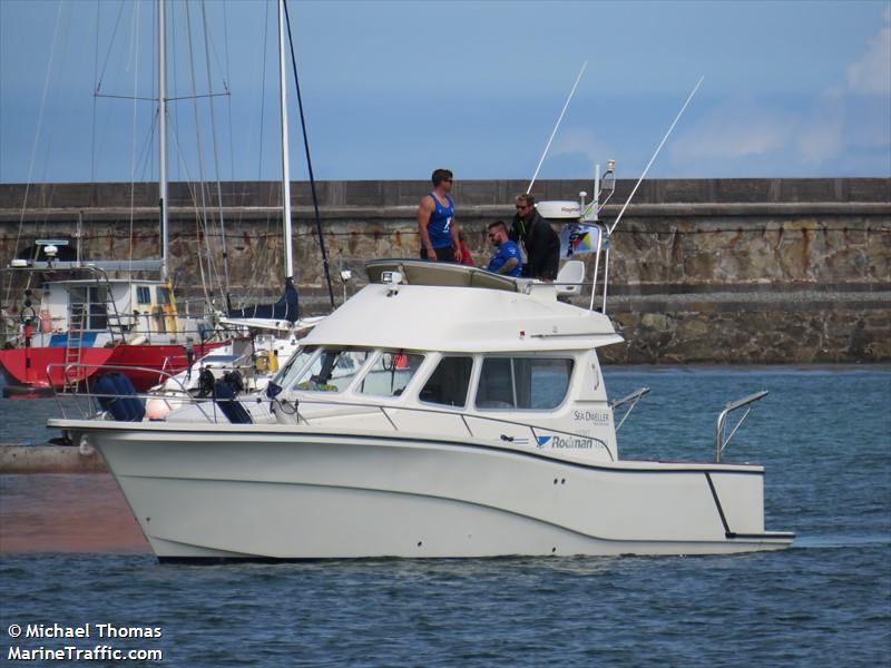 sea dweller (Pleasure craft) - IMO , MMSI 235117569, Call Sign 2JOG9 under the flag of United Kingdom (UK)