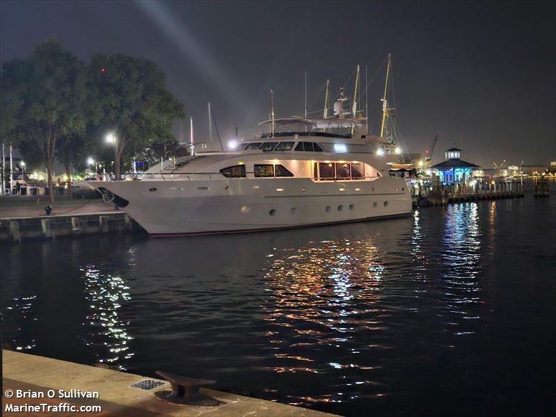 evelyn (Pleasure craft) - IMO , MMSI 316052994, Call Sign CFA4169 under the flag of Canada