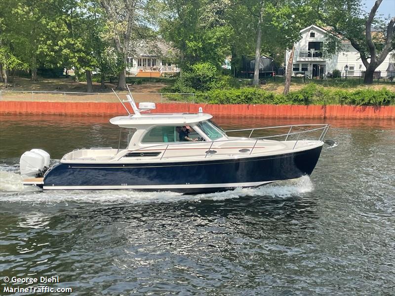 belle in hand (Unknown) - IMO , MMSI 338479278 under the flag of USA