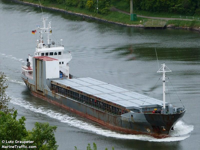 pam (Pleasure craft) - IMO , MMSI 375859000, Call Sign J8Y4830 under the flag of St Vincent & Grenadines