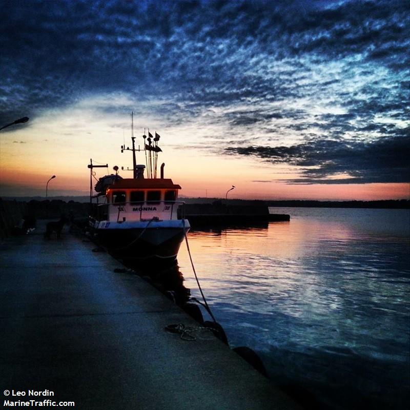 monna (Fishing vessel) - IMO , MMSI 265630860, Call Sign SFB8403 under the flag of Sweden