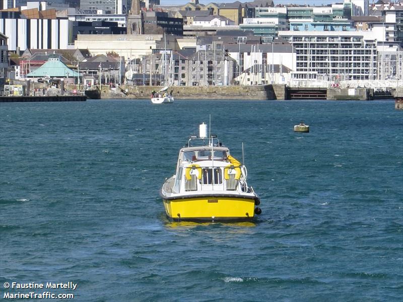 m0unt batten ferry (Passenger ship) - IMO , MMSI 235114459, Call Sign 2JBE5 under the flag of United Kingdom (UK)