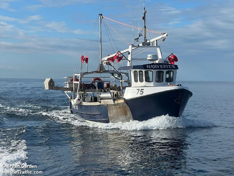 harvester (Fishing vessel) - IMO , MMSI 235010827, Call Sign MACB6 under the flag of United Kingdom (UK)