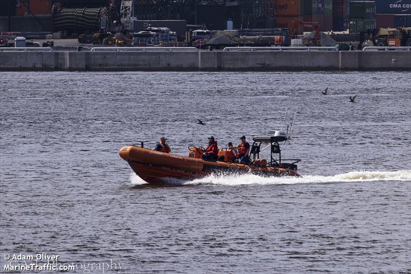 ccg c29381ns (SAR) - IMO , MMSI 316042056, Call Sign CCG0506 under the flag of Canada