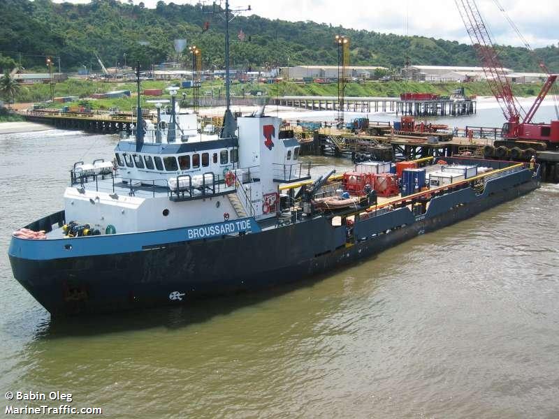on point (Pleasure craft) - IMO , MMSI 368474000, Call Sign WDN9967 under the flag of United States (USA)