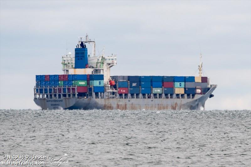 new everprosper (Container Ship) - IMO 9230218, MMSI 636023280, Call Sign 5LMX6 under the flag of Liberia