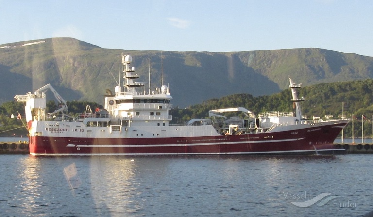 borgarin (Fishing Vessel) - IMO 9278258, MMSI 231039000, Call Sign XPSE under the flag of Faeroe Islands