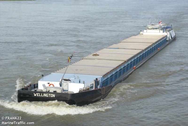 nova (Cargo ship) - IMO , MMSI 244180620, Call Sign PE7335 under the flag of Netherlands