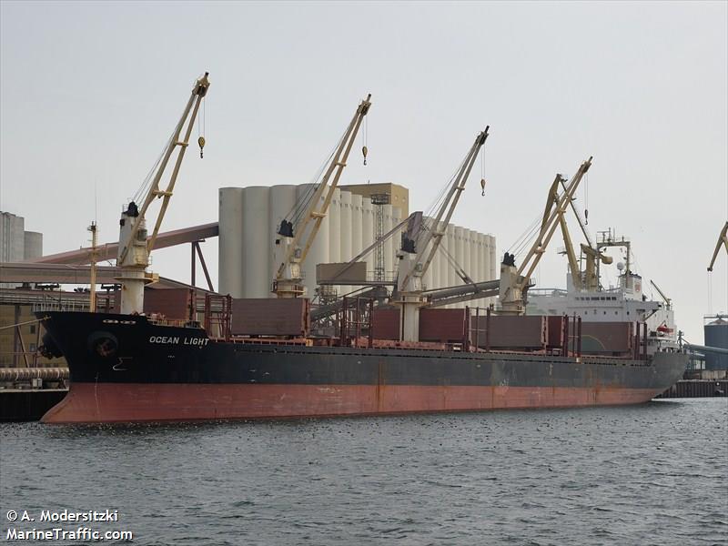 lenient (Bulk Carrier) - IMO 9119074, MMSI 372005000, Call Sign 3EHC3 under the flag of Panama