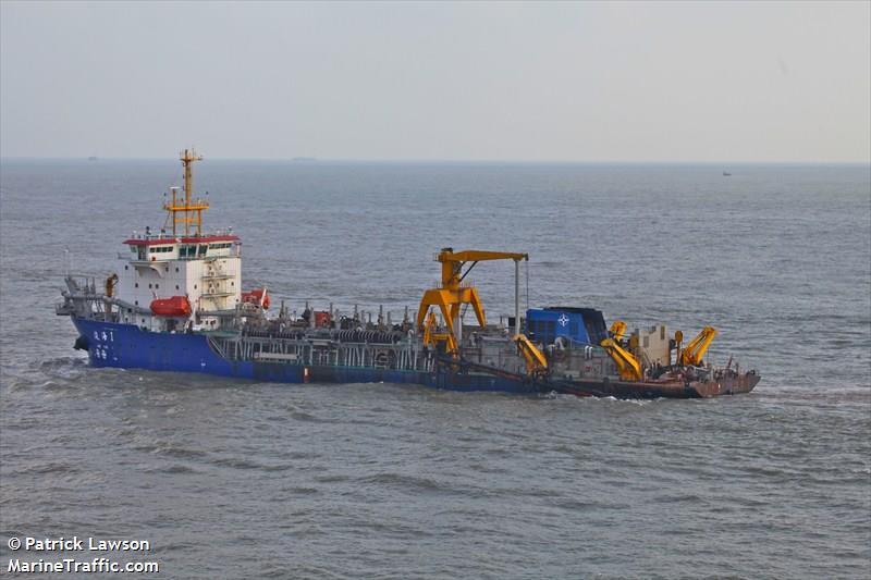 jun hai 1 (Hopper Dredger) - IMO 9551040, MMSI 412472870, Call Sign BSPI under the flag of China