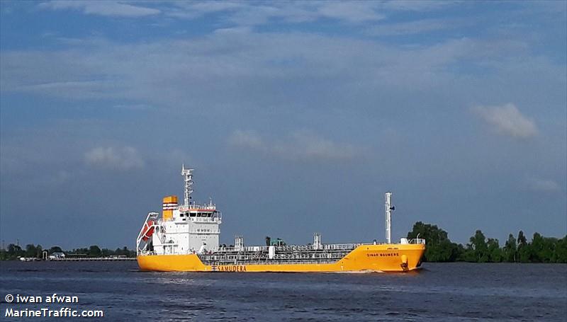 sinar maumere (Chemical/Oil Products Tanker) - IMO 9874636, MMSI 525109008, Call Sign YDDD2 under the flag of Indonesia
