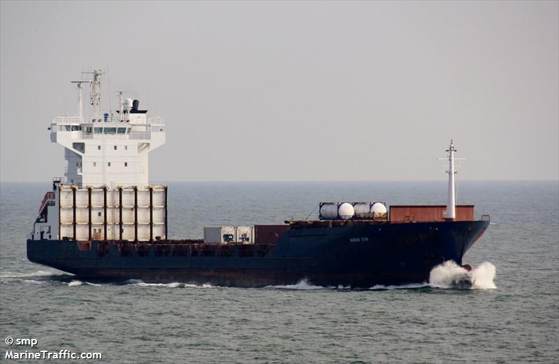 harbour star (Container Ship) - IMO 9242584, MMSI 533170554, Call Sign 9WT08 under the flag of Malaysia
