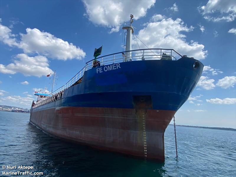 fe omer (General Cargo Ship) - IMO 8207410, MMSI 341220001, Call Sign V4JS5 under the flag of St Kitts & Nevis