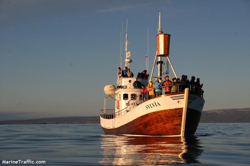 sylvia (Passenger ship) - IMO , MMSI 251794110, Call Sign TFBM under the flag of Iceland