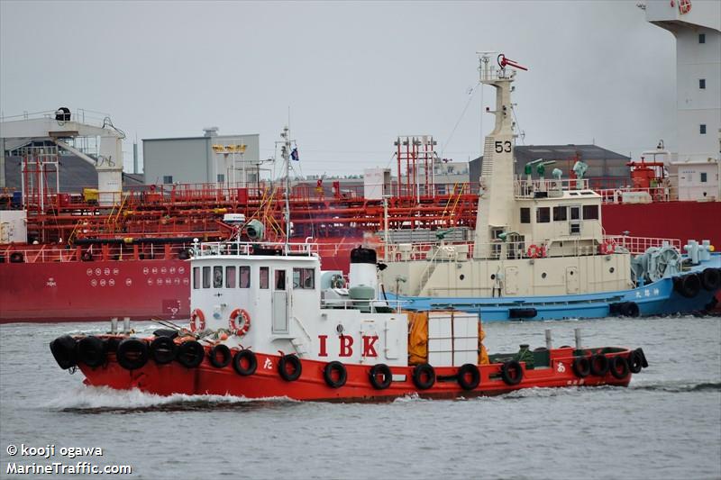 atuta (Tug) - IMO , MMSI 431002683, Call Sign 130012 under the flag of Japan