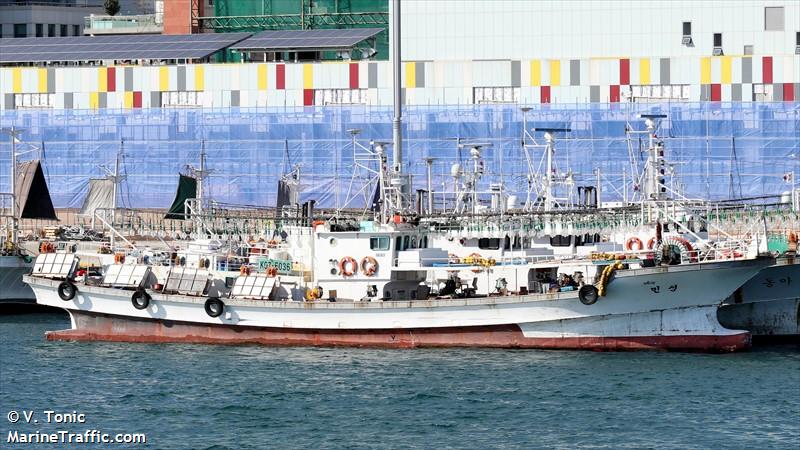 16min seong (Fishing vessel) - IMO , MMSI 440113390, Call Sign 500 under the flag of Korea