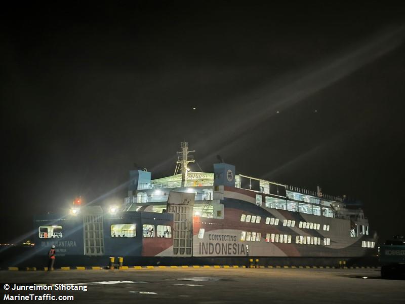 dln nusantara (Passenger/Ro-Ro Cargo Ship) - IMO 9979541, MMSI 525601157, Call Sign YDEJ3 under the flag of Indonesia