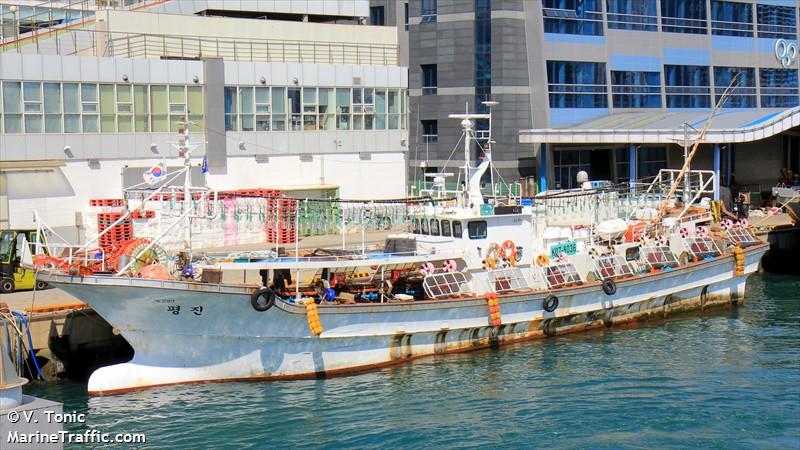 207 pyung jin (Fishing vessel) - IMO , MMSI 440117230, Call Sign 500 under the flag of Korea