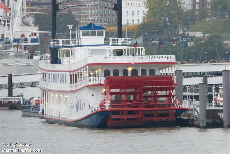 queen (Passenger ship) - IMO , MMSI 218025480, Call Sign DA3374 under the flag of Germany