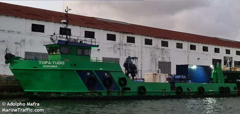 topa tudo noronha (Cargo ship) - IMO , MMSI 710003437, Call Sign PQ7155 under the flag of Brazil