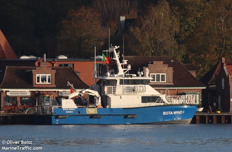 bota wind i (Offshore Tug/Supply Ship) - IMO 9690444, MMSI 255915630, Call Sign CQ2088 under the flag of Madeira