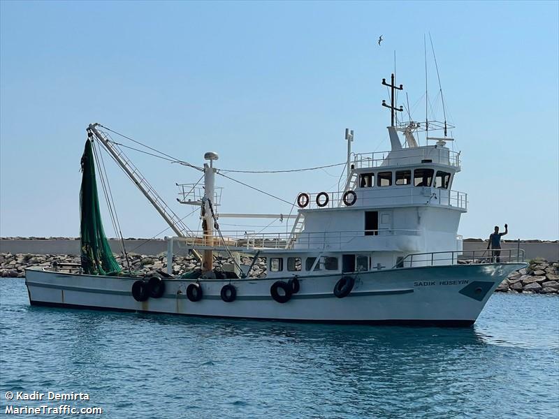 sadik huseyin (Fishing vessel) - IMO , MMSI 271062061, Call Sign TC8135 under the flag of Turkey