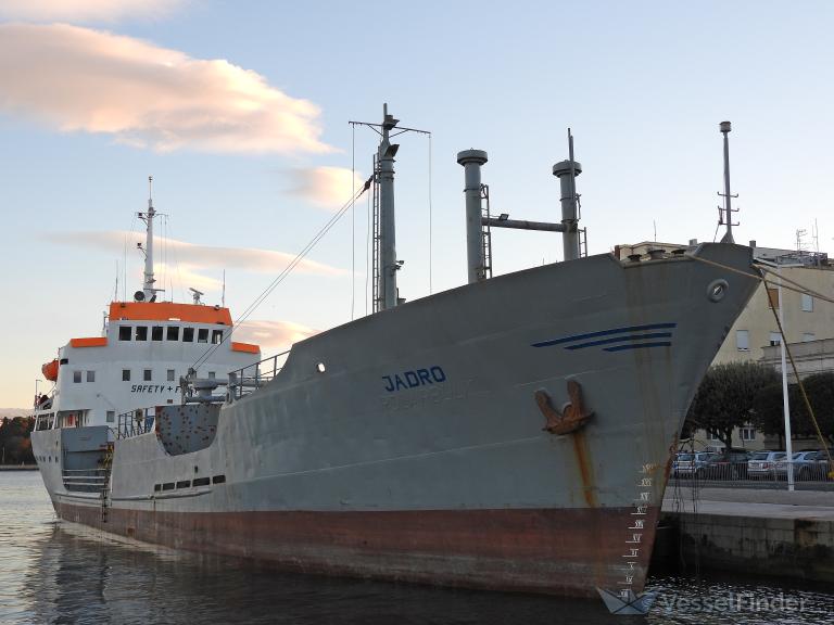 jadro (Cement Carrier) - IMO 6813370, MMSI 238018000, Call Sign 9A2017 under the flag of Croatia