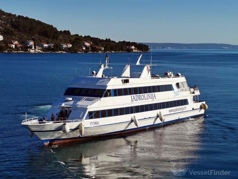 dora (Passenger Ship) - IMO 8904290, MMSI 238110140, Call Sign 9A2184 under the flag of Croatia
