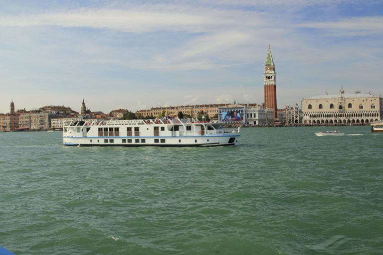 mery (Passenger ship) - IMO , MMSI 247332300, Call Sign IMGR2 under the flag of Italy