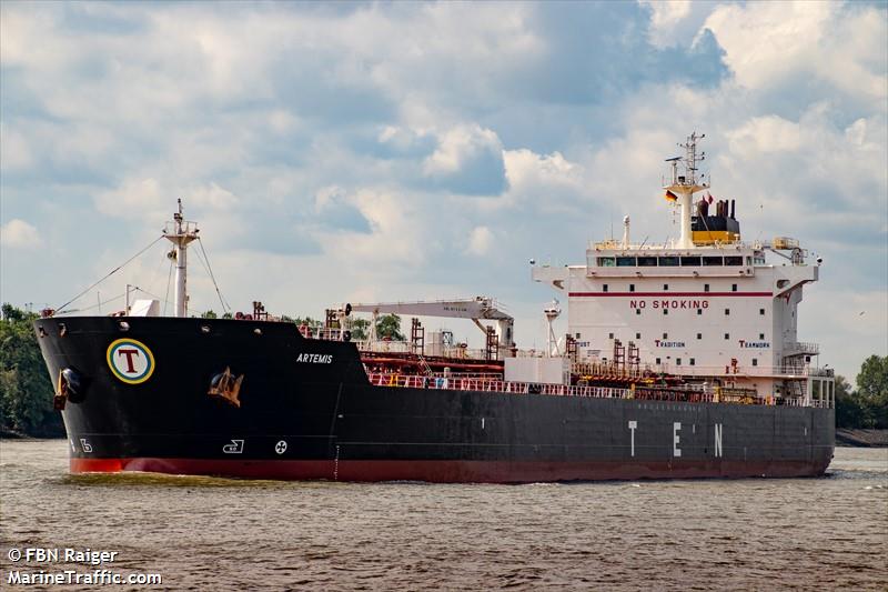artemis (Chemical/Oil Products Tanker) - IMO 9291640, MMSI 311931000, Call Sign C6UI8 under the flag of Bahamas