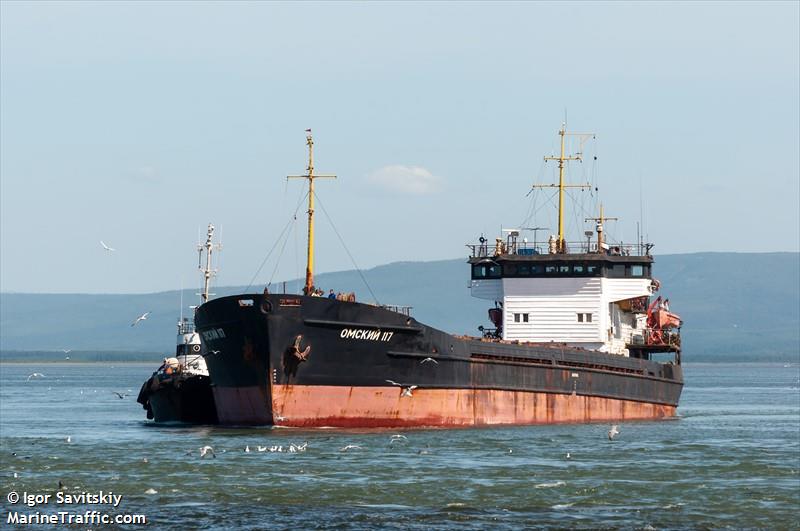 omskiy-117 (General Cargo Ship) - IMO 8874421, MMSI 620133000, Call Sign D6A2133 under the flag of Comoros