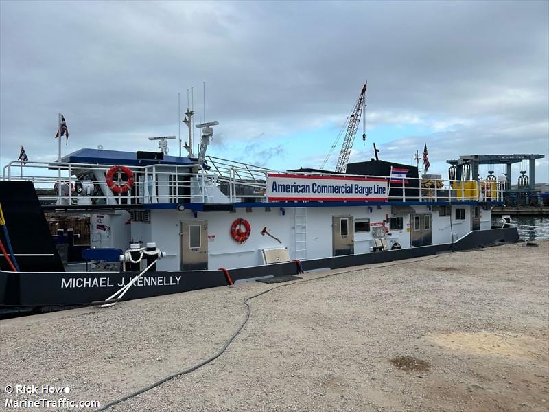 michael j. kennelly (Tug) - IMO 1340433, MMSI 368332760, Call Sign WDP2056 under the flag of United States (USA)