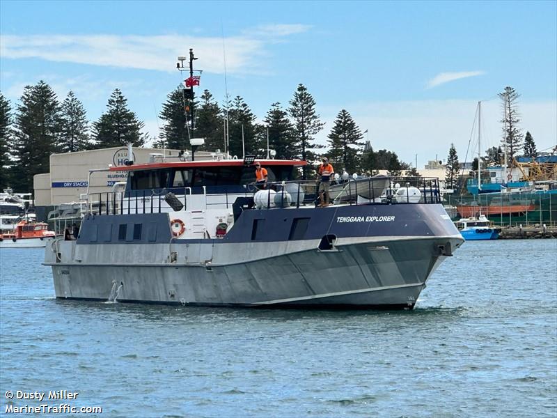 tenggara explorer (Dredging or UW ops) - IMO , MMSI 503155570, Call Sign VNZ3531 under the flag of Australia