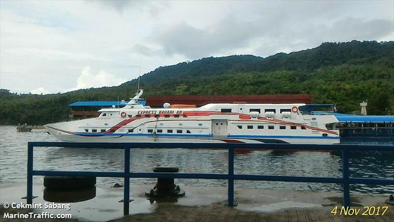km.express bahari 8b (Passenger ship (HAZ-B)) - IMO , MMSI 525015271, Call Sign YB4554 under the flag of Indonesia