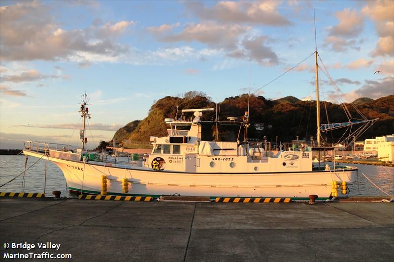 tobishimamaru no.11 (Fishing vessel) - IMO , MMSI 431200247 under the flag of Japan