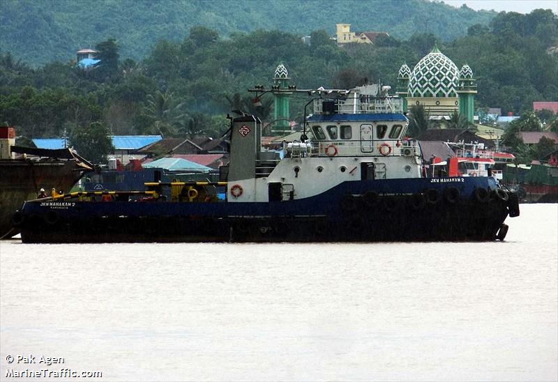 tb.jkw mahakam 2 (Tug) - IMO 9512795, MMSI 529907000, Call Sign YDB6693 under the flag of Kiribati