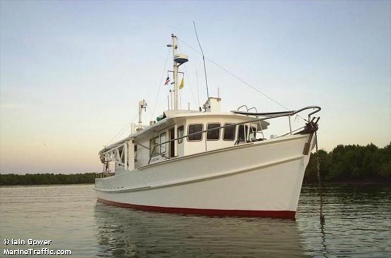 lifeline r (Fishing vessel) - IMO , MMSI 503077520, Call Sign VNZ2716 under the flag of Australia