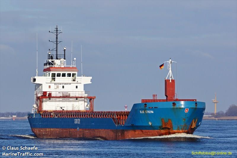 dhan laxmi (Crude Oil Tanker) - IMO 9284788, MMSI 304234000, Call Sign V2YI5 under the flag of Antigua & Barbuda