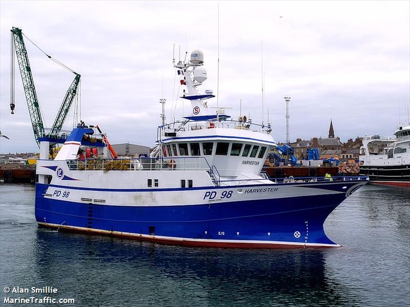 harvesterpd98 (Fishing Vessel) - IMO , MMSI 235064434, Call Sign 2BAK8 under the flag of United Kingdom (UK)